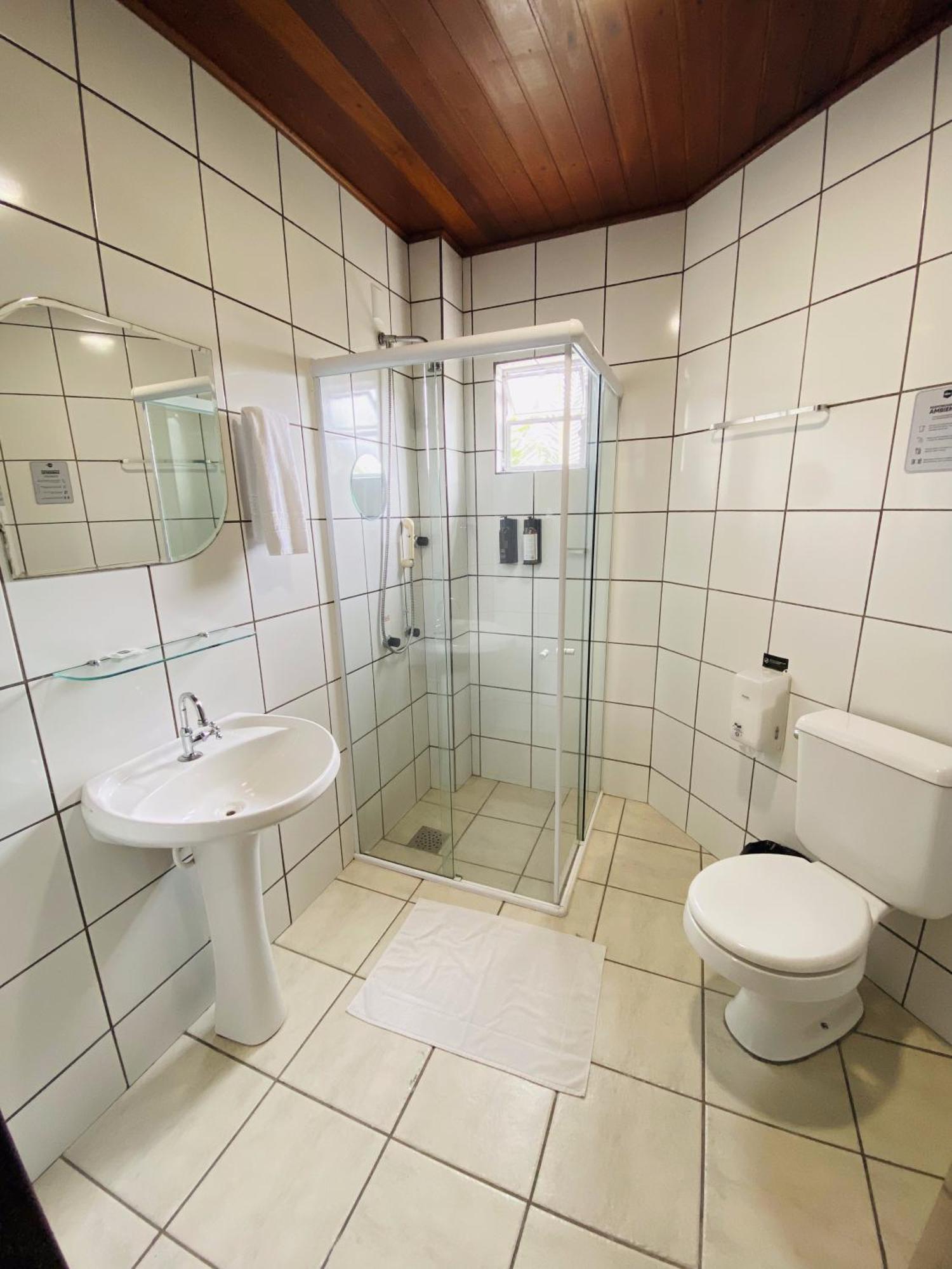Real Nob Hotel 오를레앙스 외부 사진