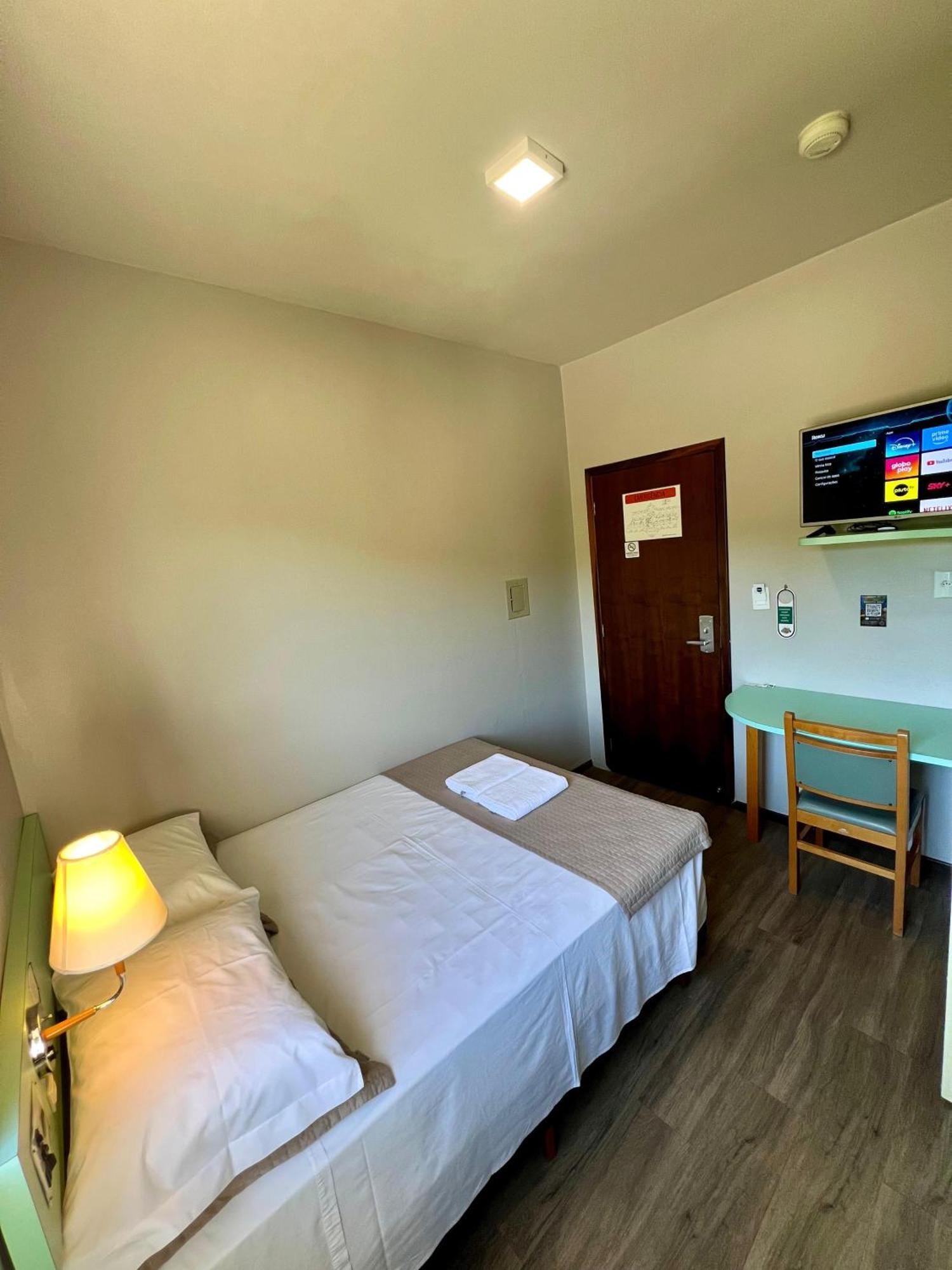 Real Nob Hotel 오를레앙스 외부 사진